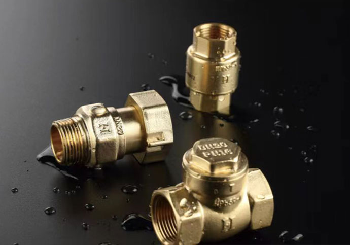  “搪孔”和“镗孔”的区别？